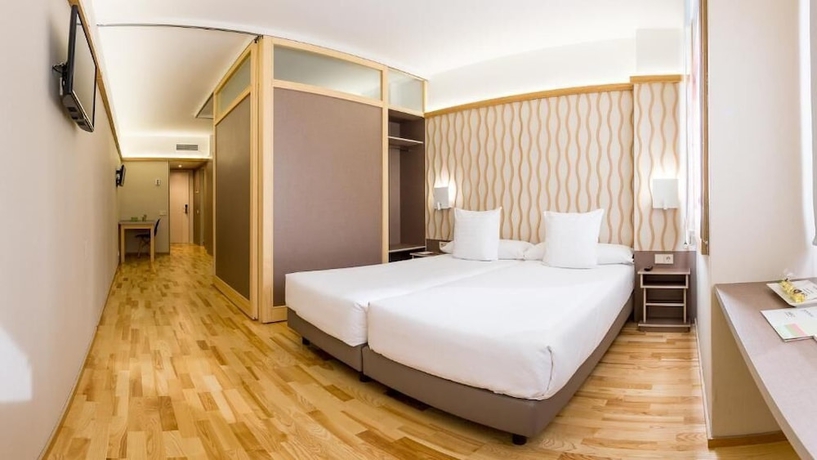 Imagen de la habitación del Aparthotel Bonanova Suite Hotel. Foto 16