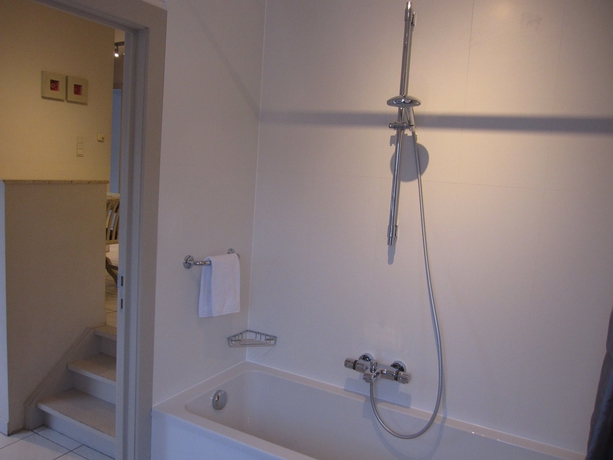 Imagen de la habitación del Aparthotel Bonobo Apartments. Foto 8