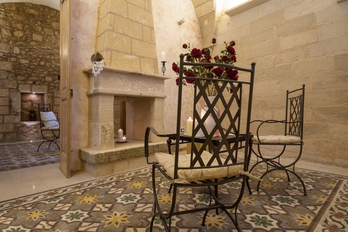 Imagen de los interiores del Aparthotel Borgoterra. Foto 14