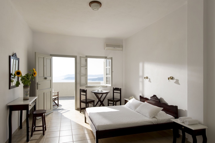 Imagen de la habitación del Aparthotel Caldera's Dolphin Suites. Foto 2