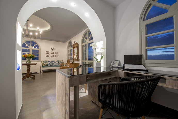 Imagen de los interiores del Aparthotel Caldera's Dolphin Suites. Foto 9