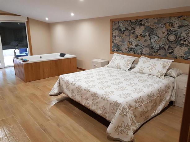 Imagen de la habitación del Aparthotel Casa Chelo Alojamientos. Foto 2