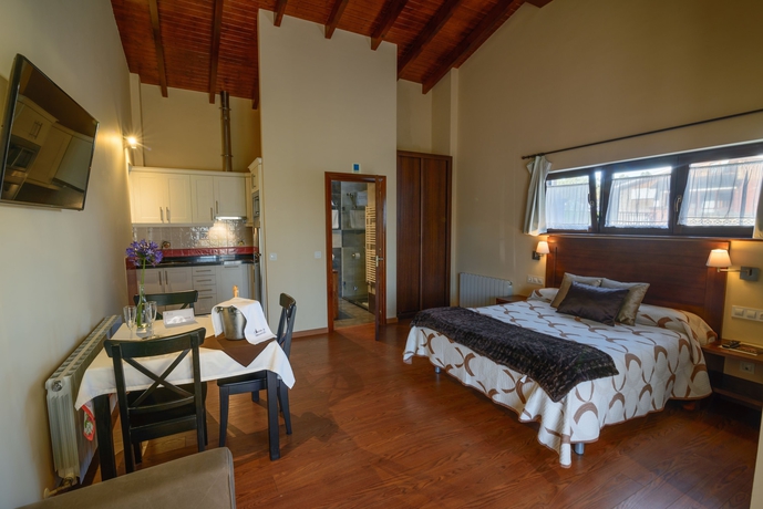 Imagen de la habitación del Aparthotel Casona De Llanorrozo. Foto 2