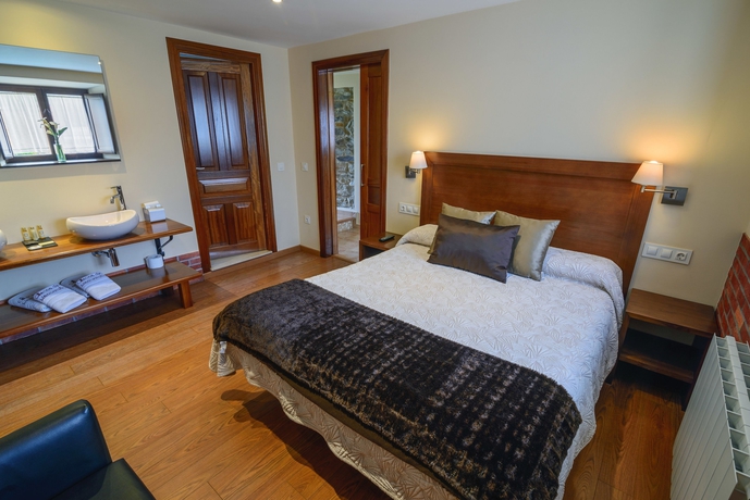 Imagen de la habitación del Aparthotel Casona De Llanorrozo. Foto 8