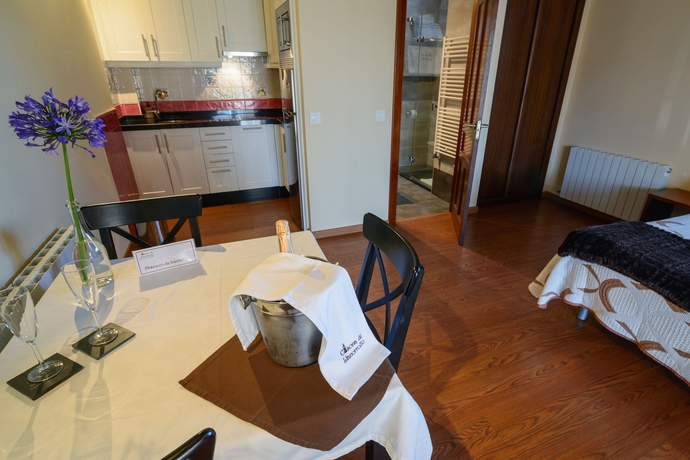 Imagen de la habitación del Aparthotel Casona De Llanorrozo. Foto 12