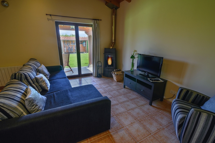 Imagen de la habitación del Aparthotel Casona De Llanorrozo. Foto 17