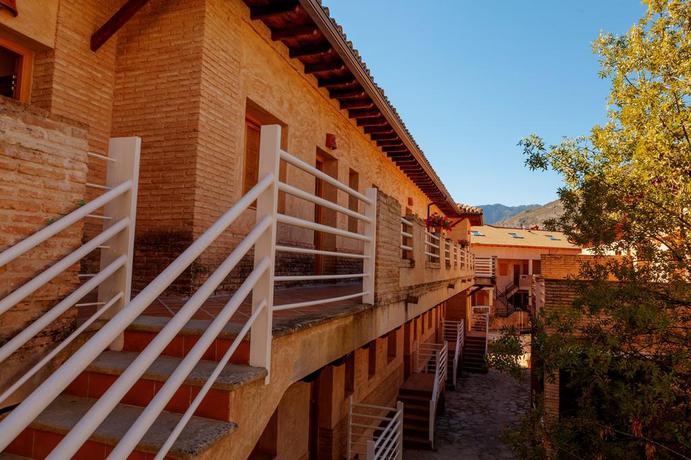 Imagen de los exteriores del Aparthotel Cazorla Valle. Foto 11