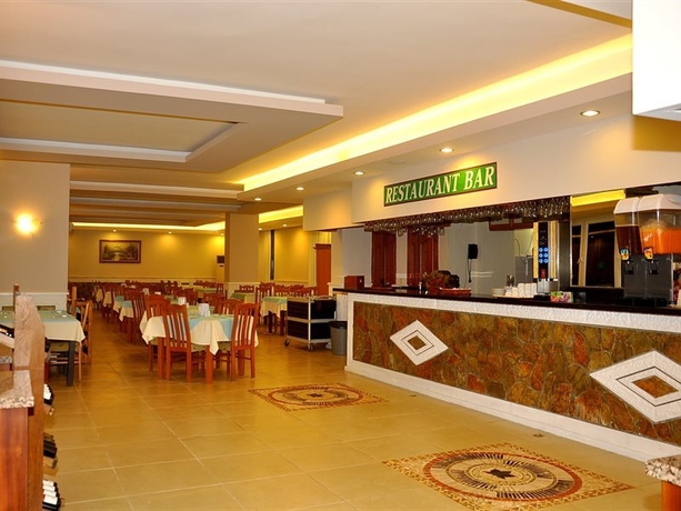 Imagen general del Aparthotel Çınar Family Suite Hotel - All Inclusive. Foto 1