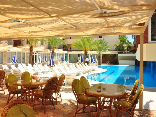 Imagen general del Aparthotel &Ccedil;ınar Family Suite Hotel - All Inclusive. Foto 3