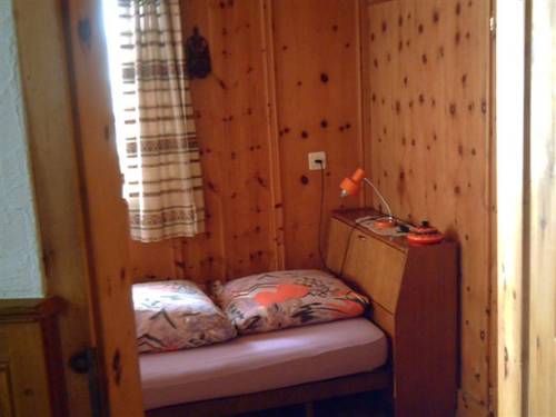 Imagen de la habitación del Aparthotel Chasa Val&auml;r. Foto 14