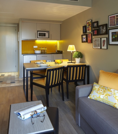 Imagen de los interiores del Aparthotel Citadines Ramblas Barcelona. Foto 15