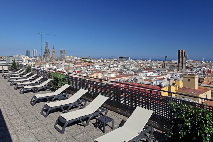 Imagen general del Aparthotel Citadines Ramblas Barcelona. Foto 2