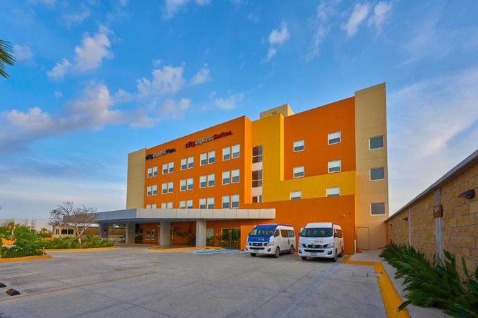 Imagen general del Aparthotel City Express Suites Cabo San Lucas. Foto 1