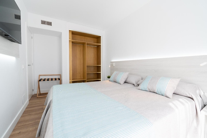 Imagen de la habitación del Aparthotel Ciudad Laurel. Foto 8