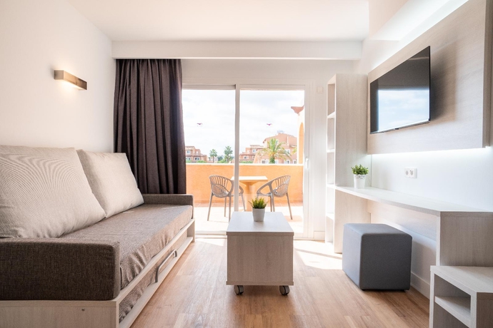 Imagen de la habitación del Aparthotel Ciudad Laurel. Foto 10