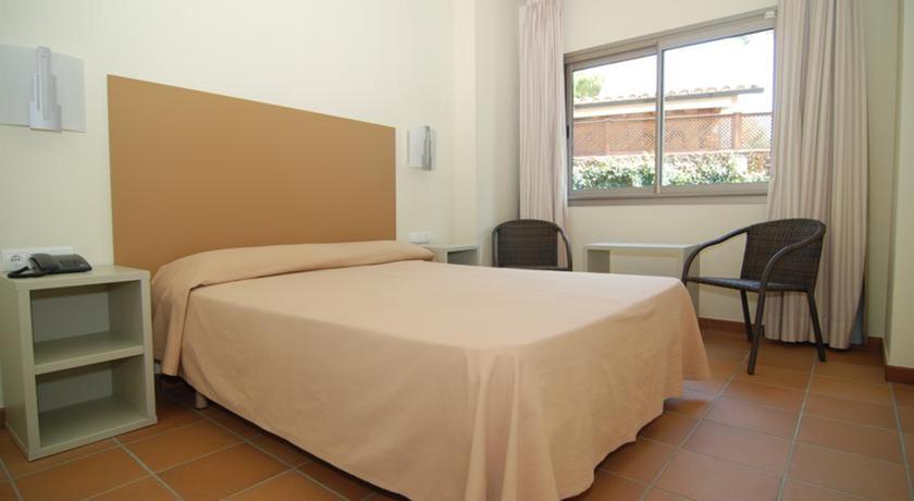 Imagen de la habitación del Aparthotel Ciutat De Palol. Foto 6