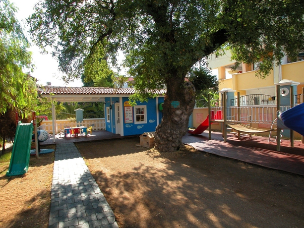 Imagen de los exteriores del Aparthotel Club Anastasia Hotel. Foto 6