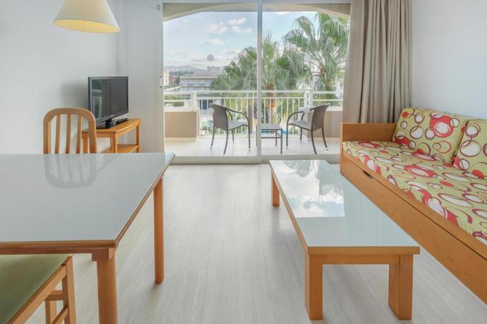 Imagen de los interiores del Aparthotel Club Simo. Foto 11