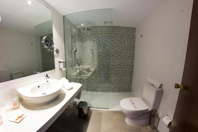 Imagen de la habitación del Aparthotel Club Simo. Foto 7