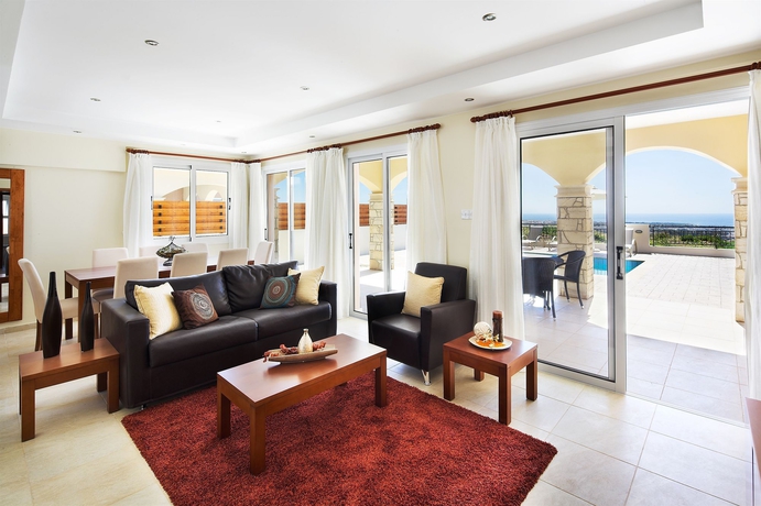 Imagen de los interiores del Aparthotel Club St George Resort. Foto 10