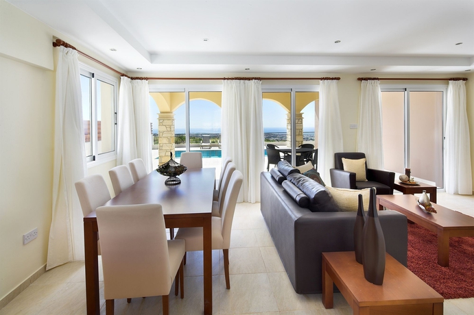 Imagen de los interiores del Aparthotel Club St George Resort. Foto 11