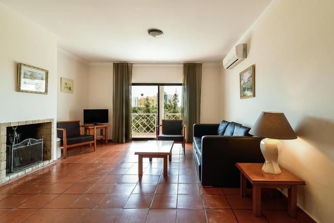 Imagen de los interiores del Aparthotel Clube Vilarosa. Foto 13