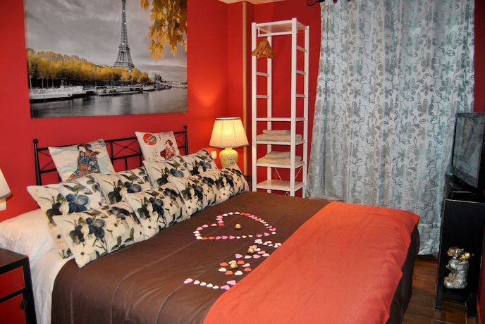 Imagen de la habitación del Aparthotel CollaRubio. Foto 5