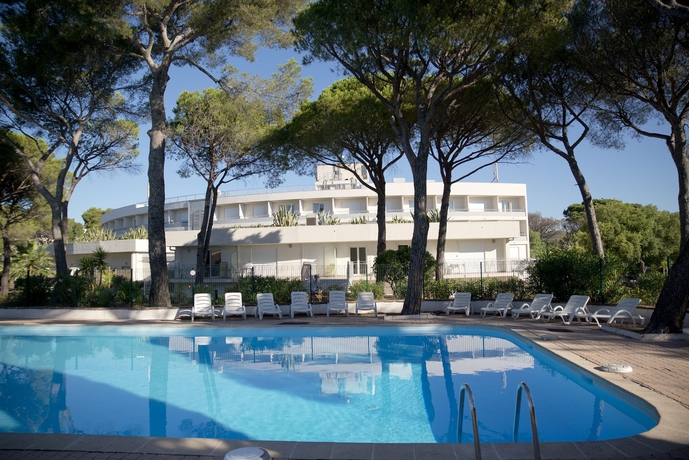 Imagen de la piscina del Aparthotel Comfort Frejus La Tour de Mare. Foto 16