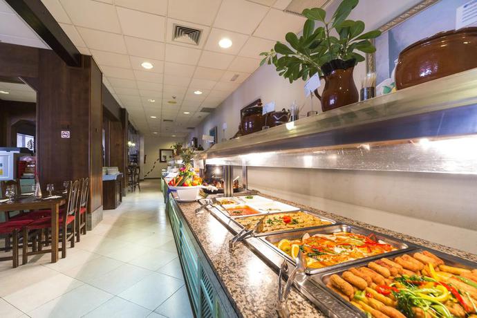 Imagen del bar/restaurante del Aparthotel Comitas Tramontana Park. Foto 3