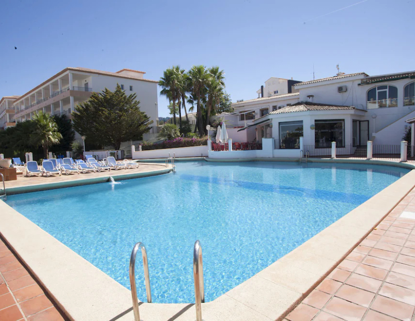 Imagen de la piscina del Aparthotel Complejo Bellavista Residencial. Foto 13