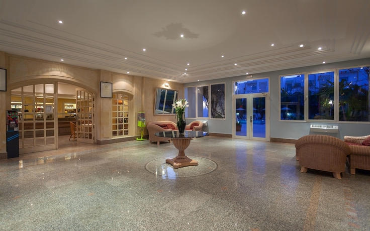 Imagen de los interiores del Aparthotel Corail Apart' Hotel. Foto 17