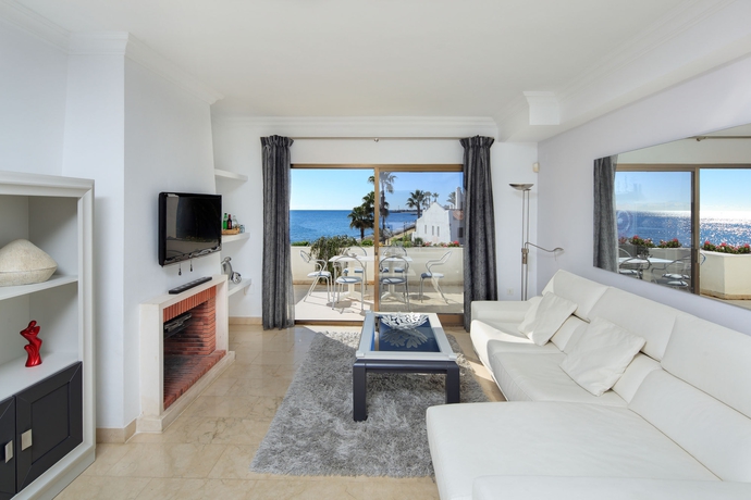 Imagen de la habitación del Aparthotel Coral Beach, Marbella. Foto 2