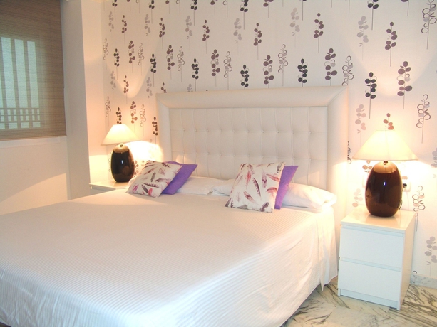 Imagen de la habitación del Aparthotel Coral Beach, Marbella. Foto 6