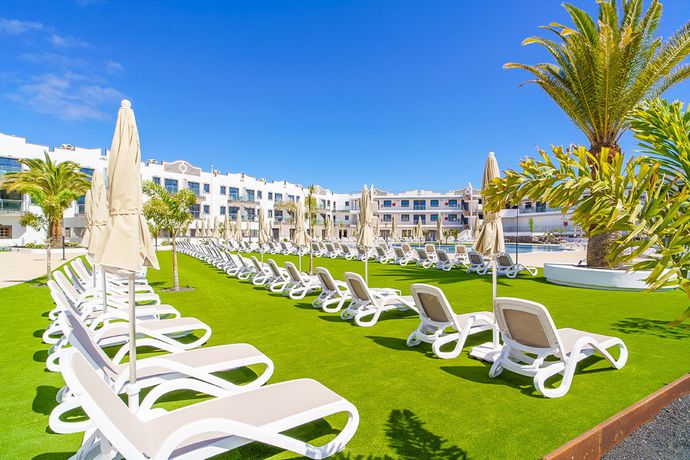 Imagen de los interiores del Aparthotel Cordial Marina Blanca. Foto 19