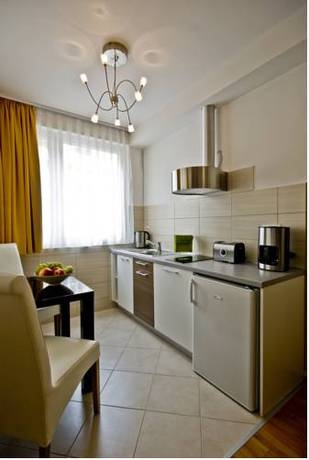 Imagen general del Aparthotel Corvin Lux. Foto 1
