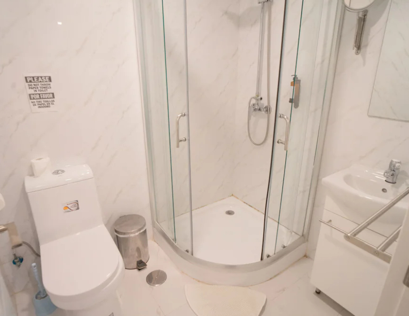 Imagen de la habitación del Aparthotel Costa Marbella Star Light. Foto 8