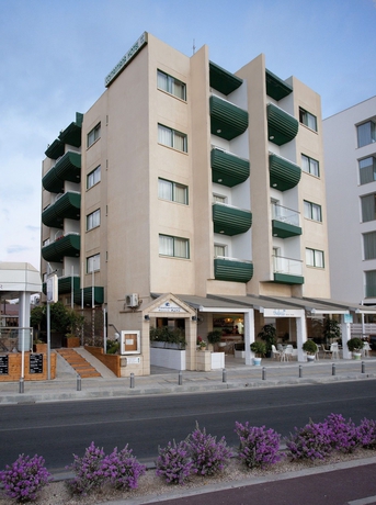 Imagen general del Aparthotel Costantiana Beach Hotel Apartments. Foto 3