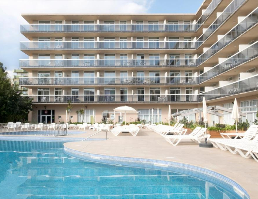 Imagen de la piscina del Aparthotel Cye Holiday Centre. Foto 20