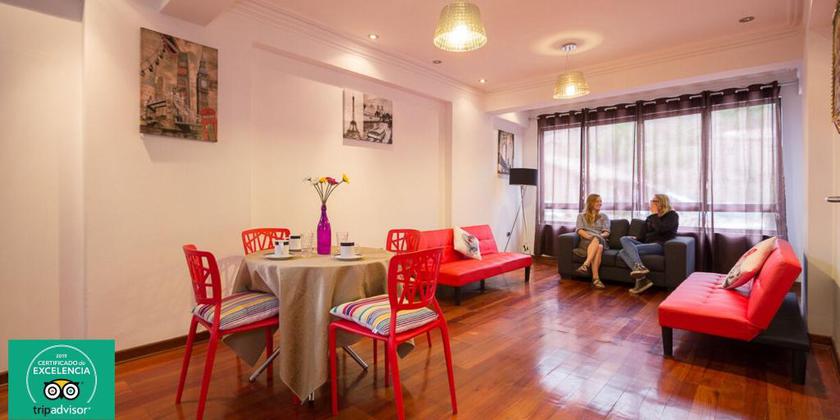Imagen de la habitación del Aparthotel Davesa House. Foto 11
