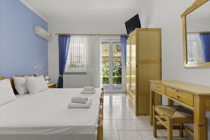 Imagen de la habitación del Aparthotel Delphin Rooms Sivota. Foto 4