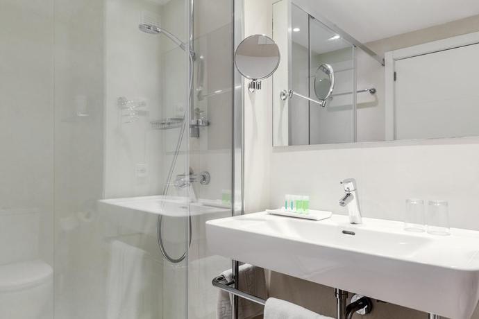 Imagen de la habitación del Aparthotel Diamant. Foto 4