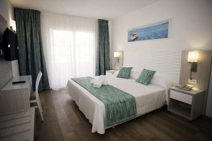 Imagen de la habitación del Aparthotel Diamant. Foto 7