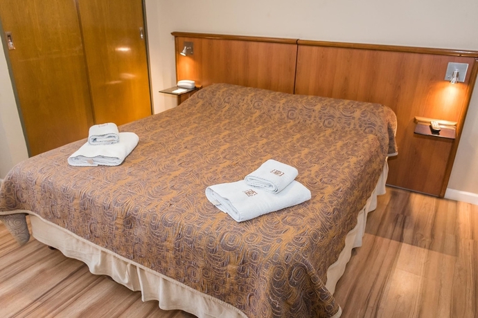 Imagen de la habitación del Aparthotel Docta Suites Apart. Foto 17
