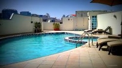 Imagen de la piscina del Aparthotel Dream City. Foto 3