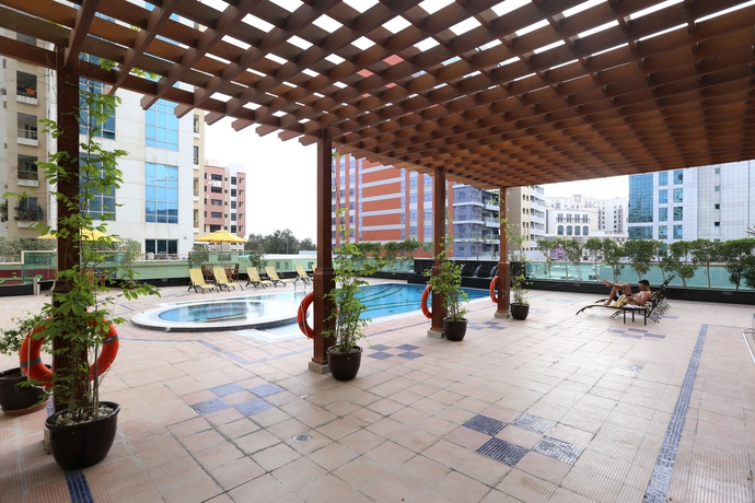 Imagen de la piscina del Aparthotel Dunes Hotel Apartments Oud Metha. Foto 9