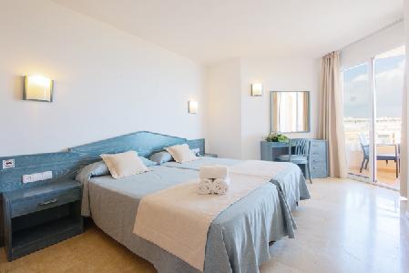 Imagen de la habitación del Aparthotel Dunes Platja. Foto 20