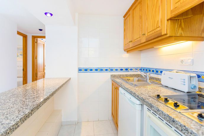 Imagen de la habitación del Aparthotel Duquesa Playa. Foto 6