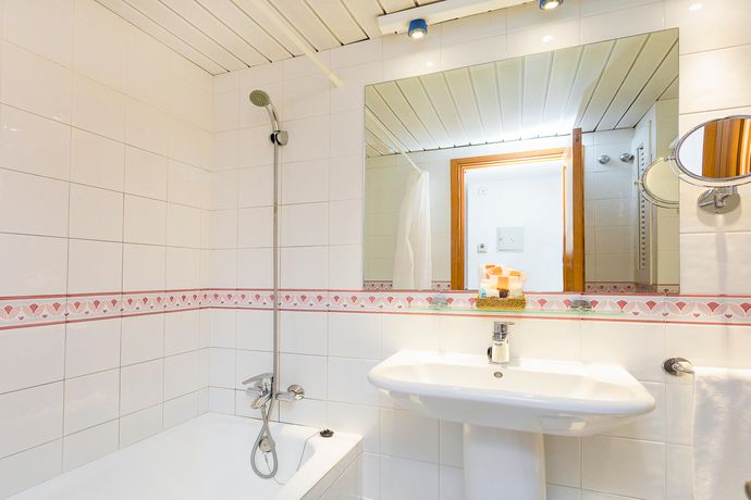 Imagen de la habitación del Aparthotel Duquesa Playa. Foto 8