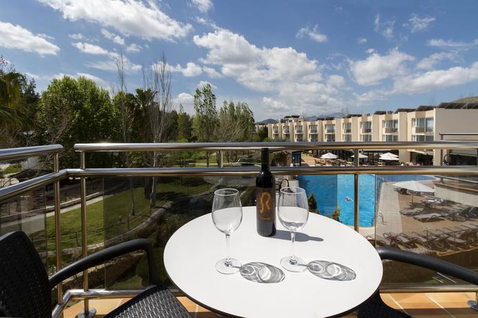 Imagen de la habitación del Aparthotel Duva. Foto 15