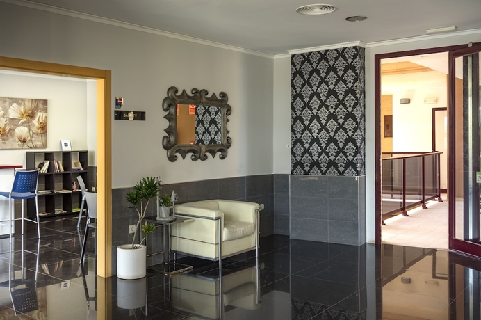 Imagen de los interiores del Aparthotel EL FARO, Faro de Cullera. Foto 18